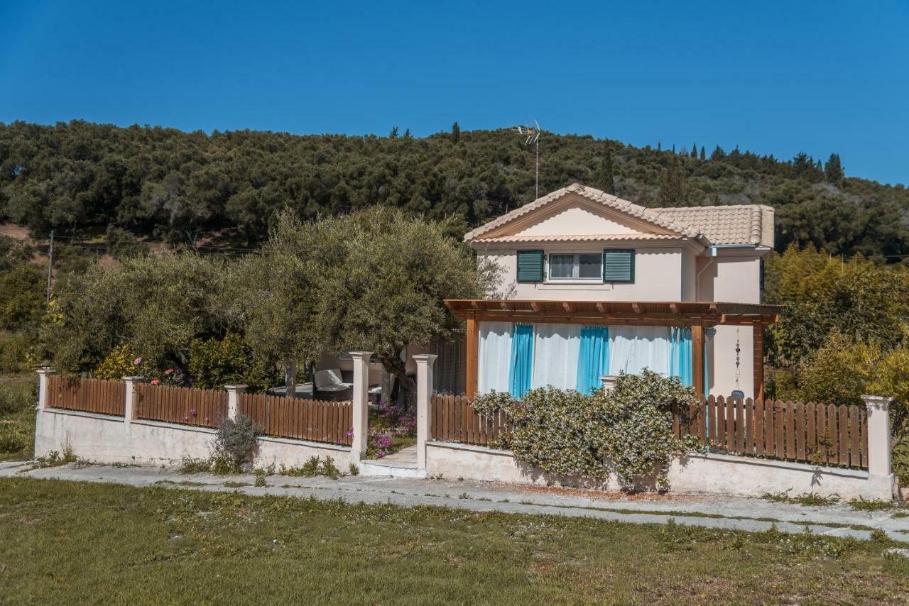 Villa Armonia Vitalades Exterior photo